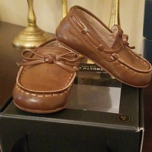 Kenneth Cole baby boat shoe